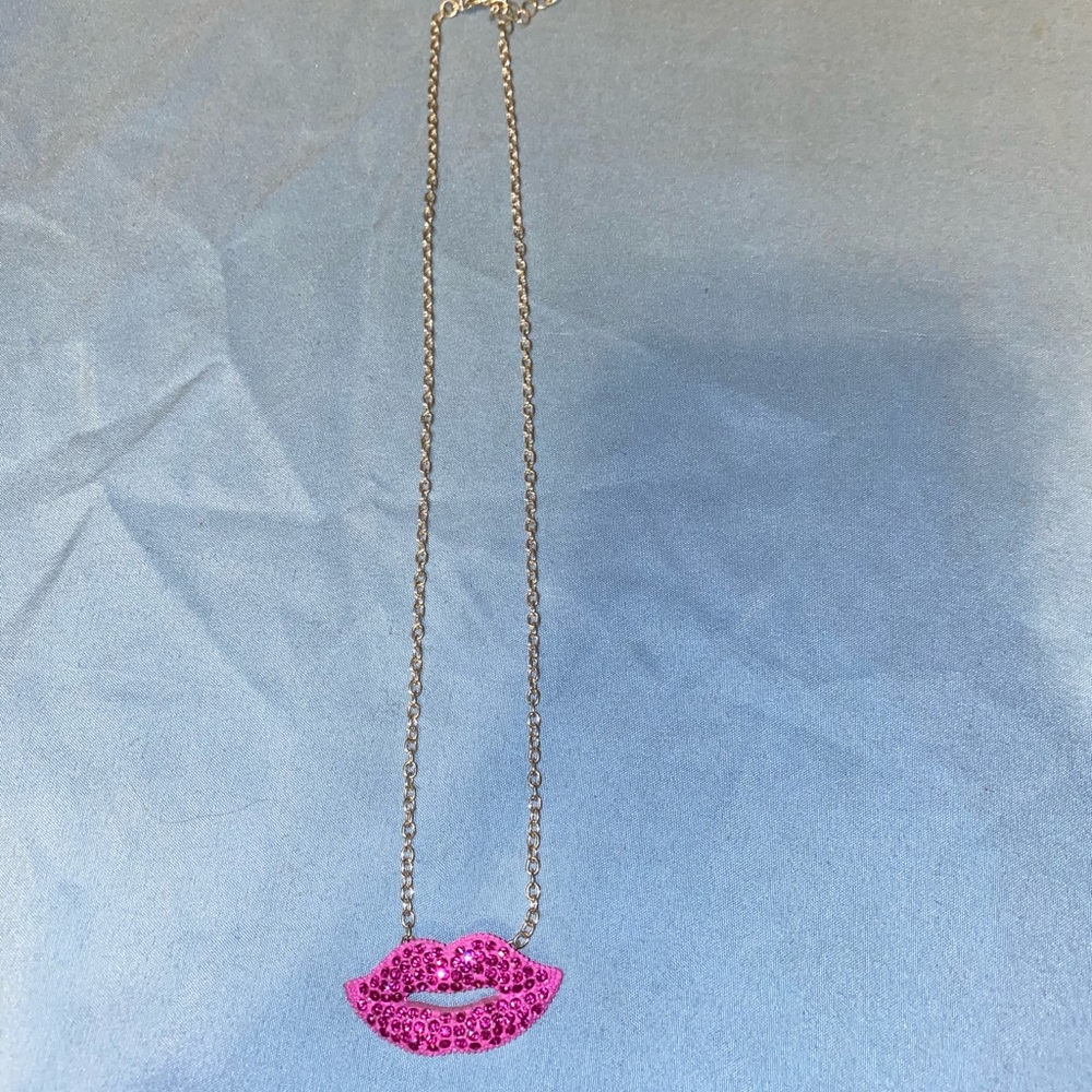 Pink rhinestone Lips necklace